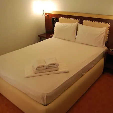 Hotel Panorama Sarande 4*
