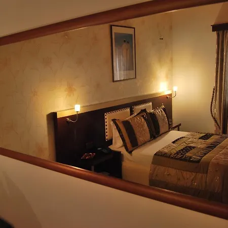 Hotel Panorama Sarande 4* Sarande