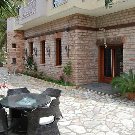 Hotel Panorama Sarande 4*