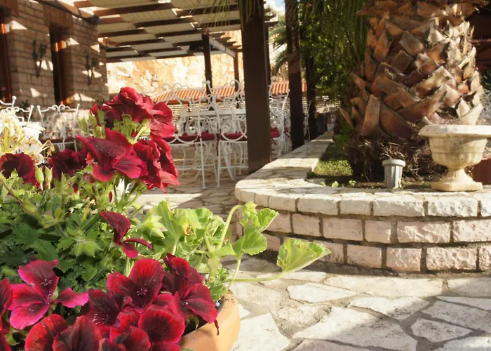 Hotel Panorama Sarande Otel