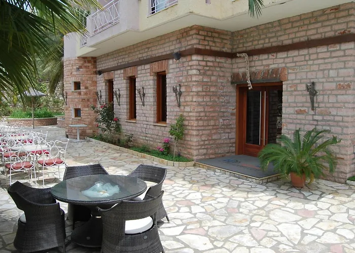 Hotel Panorama Sarande 4*